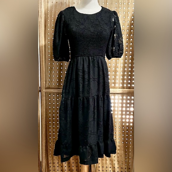 Black Floral Lace Midi Dress Puff Sleeve NWOT - Picture 2 of 7